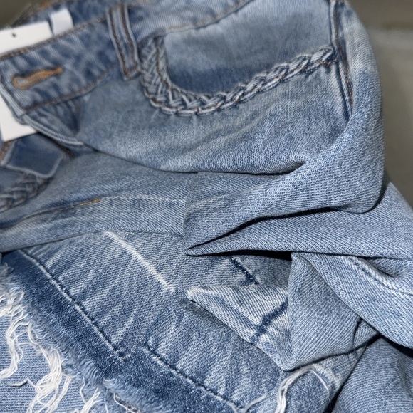 H&M NWT WIDE HIGH WAISTED JEANS - Picture 7 of 9